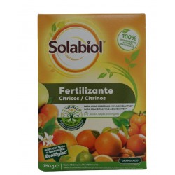 Fertilizante (3-2-5 + 2MgO) con ingredientes activos 100% orgánicos que favorece la vegetación, la floración y fructificación de
